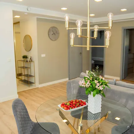 Castella Apartment *